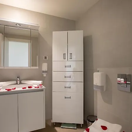 Bw Lux - Na Vodi Apartment