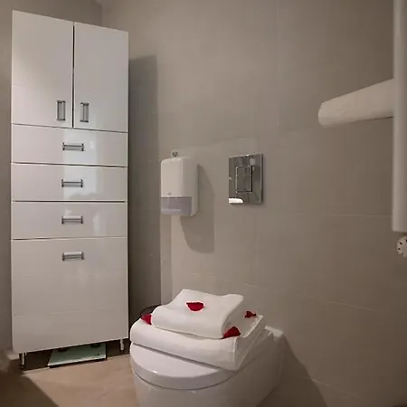 Bw Lux - Na Vodi Apartment *